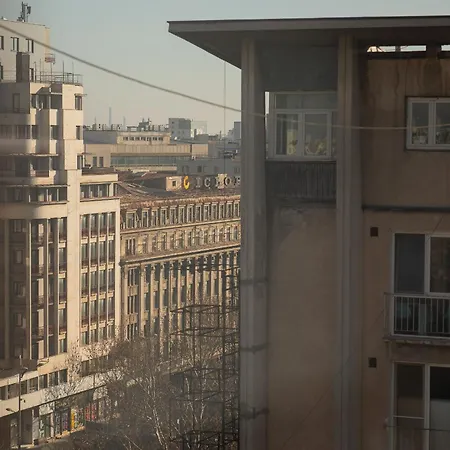 Luxurious Urban Retreat With Unmatched Comfort Apartament