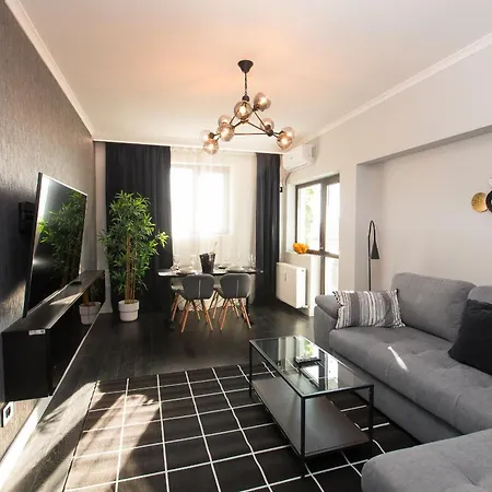 Апартаменти Luxurious Urban Retreat With Unmatched Comfort Бухарест