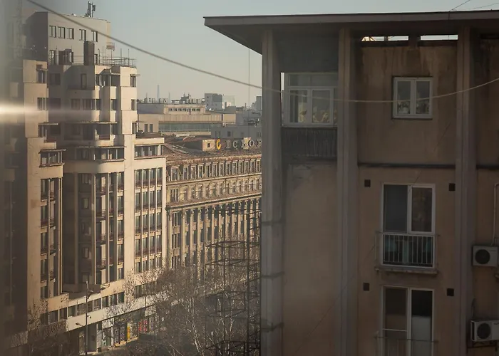 Luxurious Urban Retreat With Unmatched Comfort Apartament