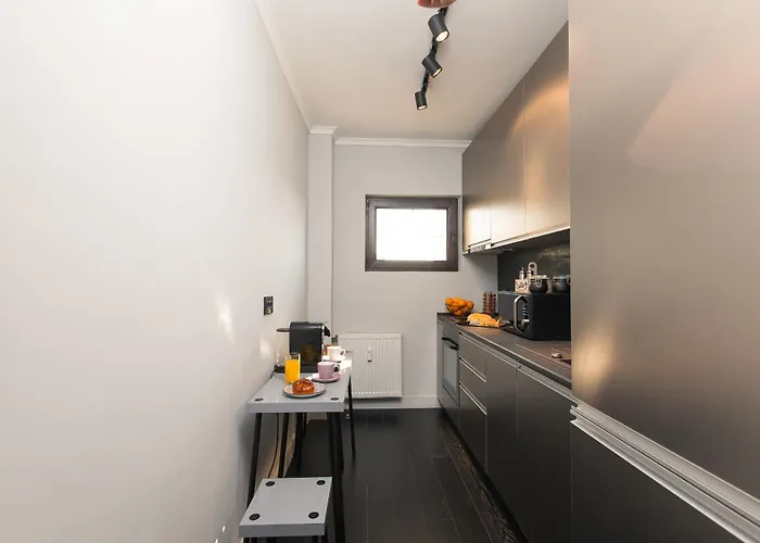 Apartament Luxurious Urban Retreat With Unmatched Comfort Bucureşti